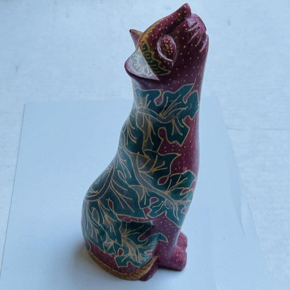Vintage Hand Carved Painted Wooden Kitty Cat 8.25 inch Tall‎ Decor Animal